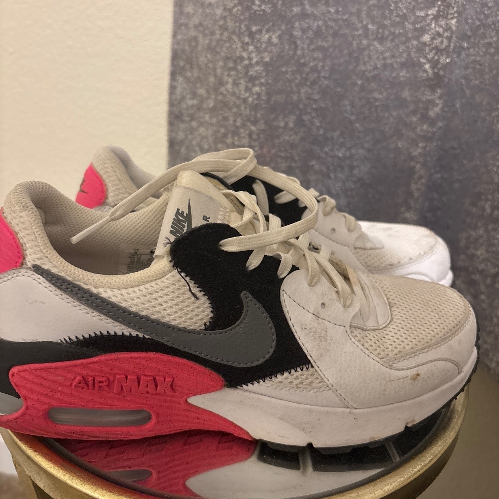 Nike air max women’s size 8